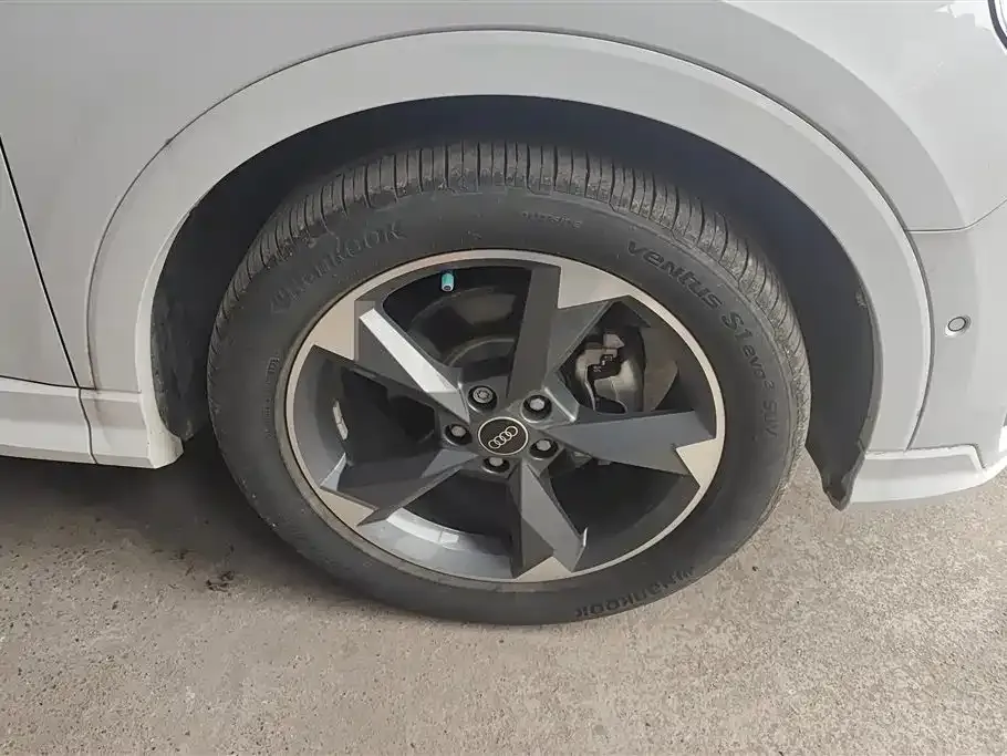 Audi Q3 2023 из CN, фото 10