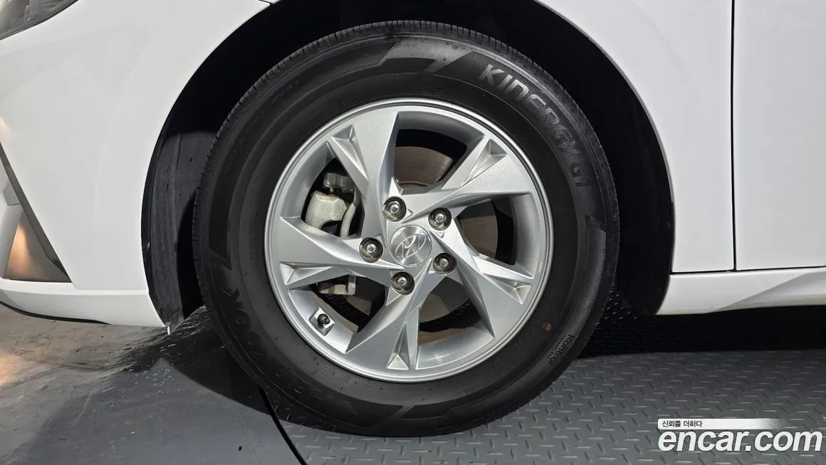 Hyundai AVANTE — фото 6