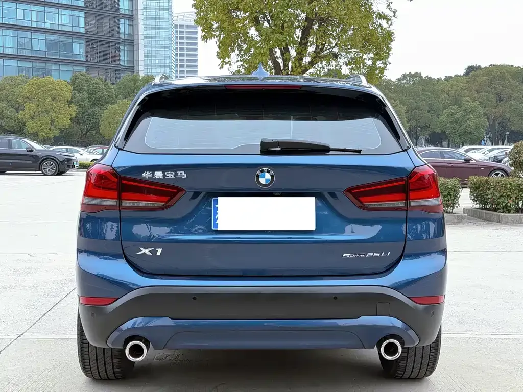 BMW X1 — фото 4