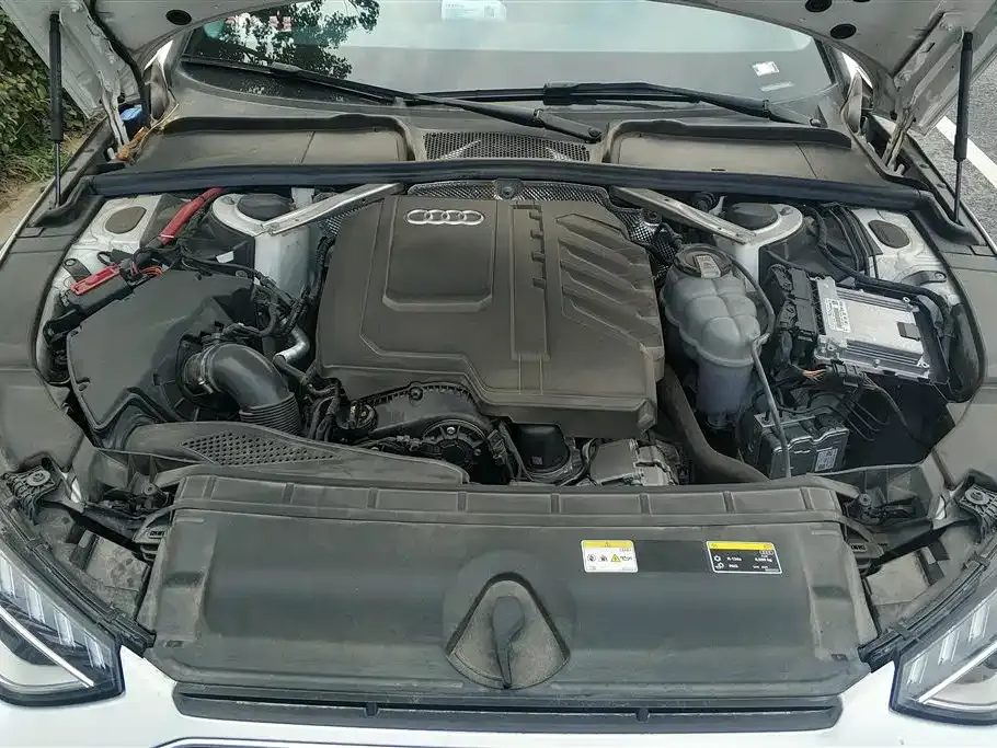 Audi A4L 2024 из CN, фото 10
