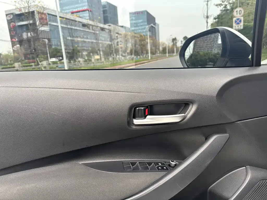 Toyota Levin 2024 из CN, фото 4