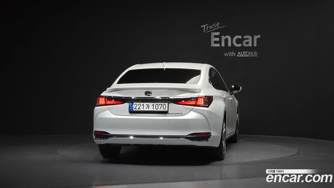 Lexus ES 2023 из KR, фото 2