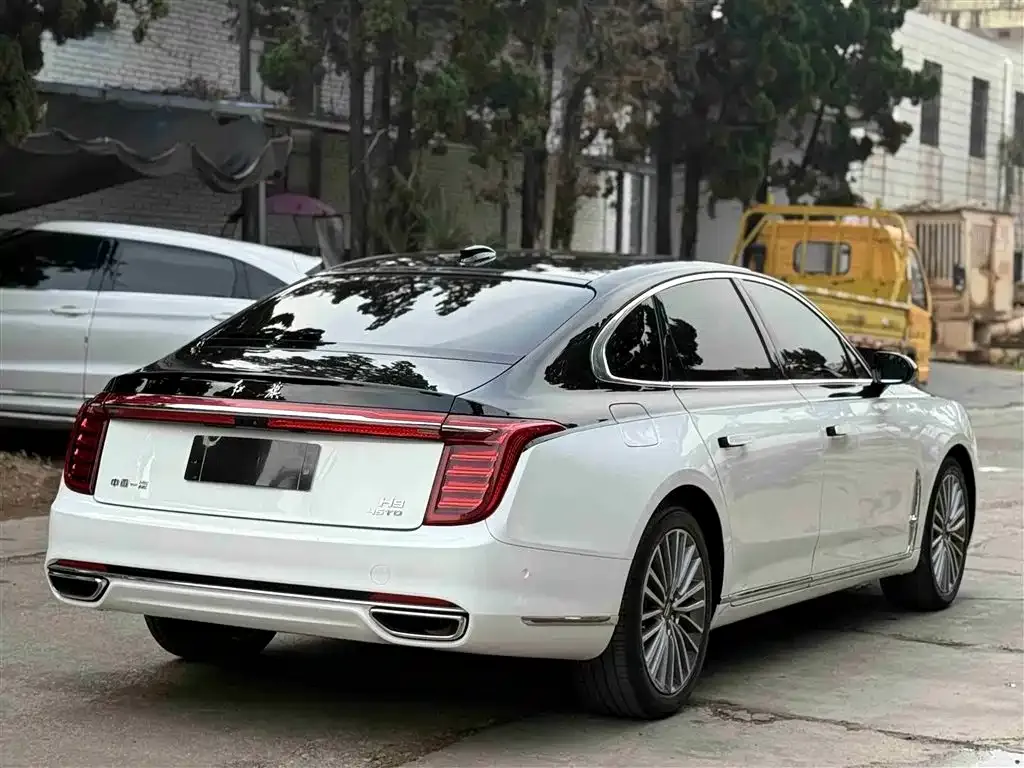 Hongqi H9 — фото 5