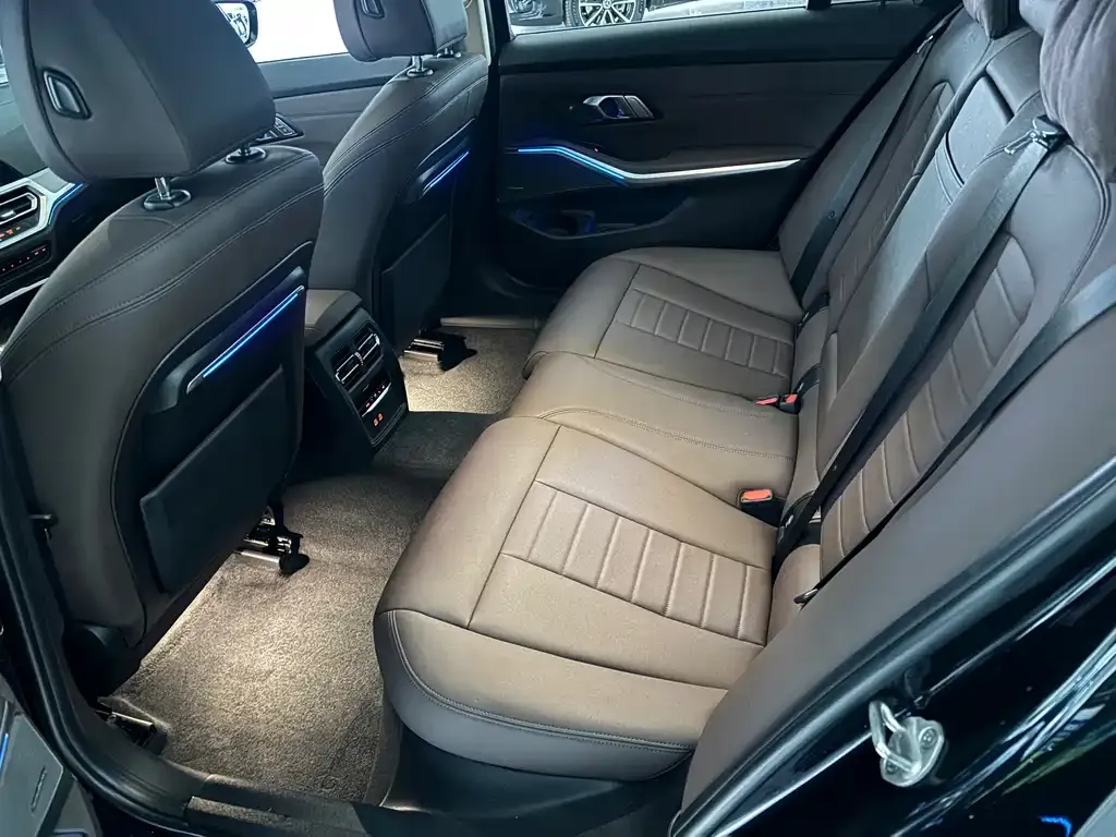 BMW 3 Series — фото 10