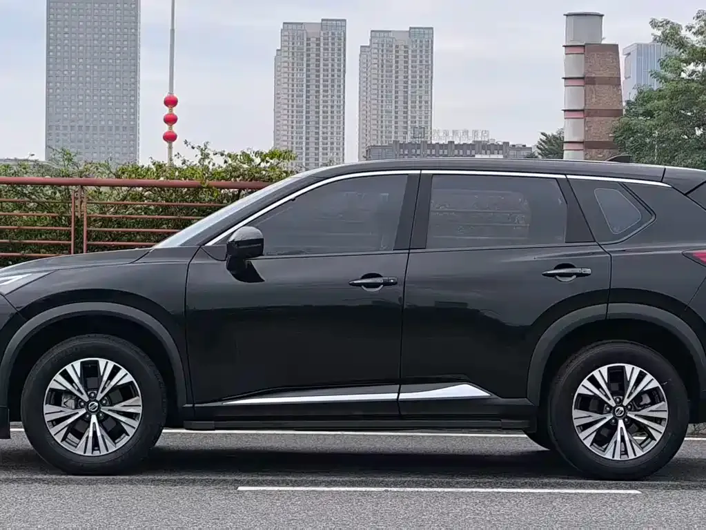 Nissan X-Trail — фото 4