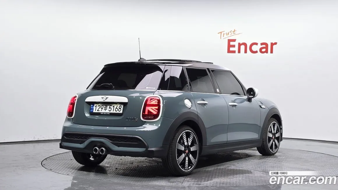 Mini Cooper 2023 из KR, фото 2