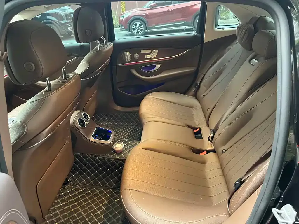 Mercedes-Benz E-Class 2023 из CN, фото 5