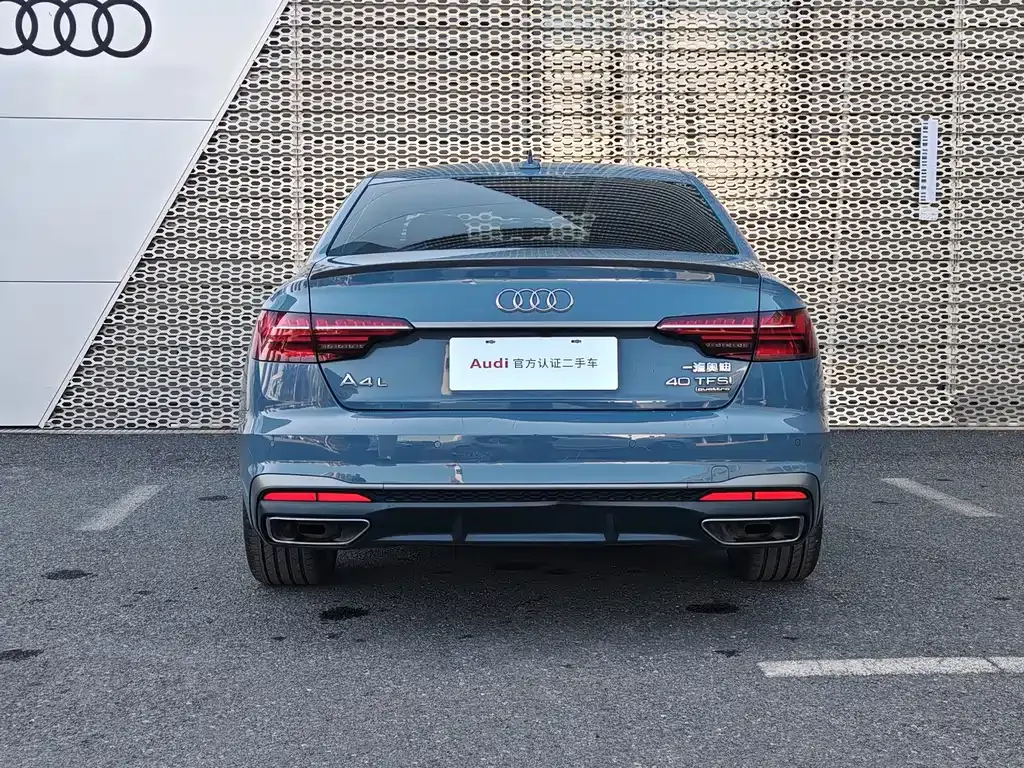 Audi A4L 2022 из CN, фото 4