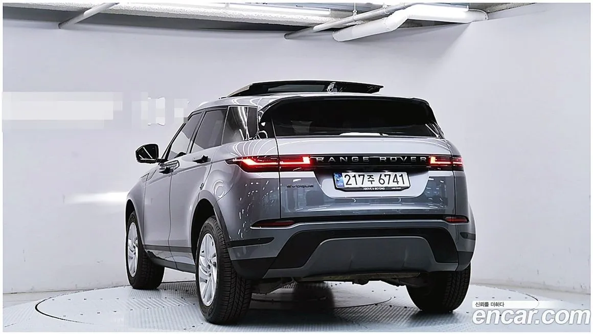 Land Rover Range Rover Evoque — фото 8