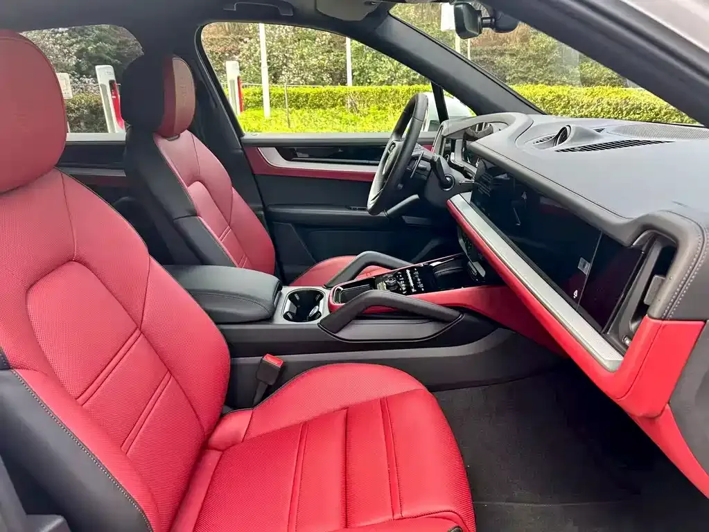 Porsche Cayenne 2025 из CN, фото 4