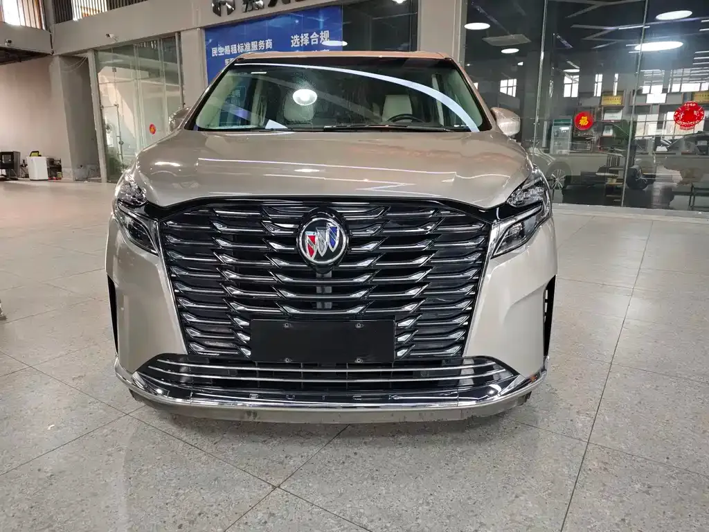 Buick GL8 2022 из CN, фото 3