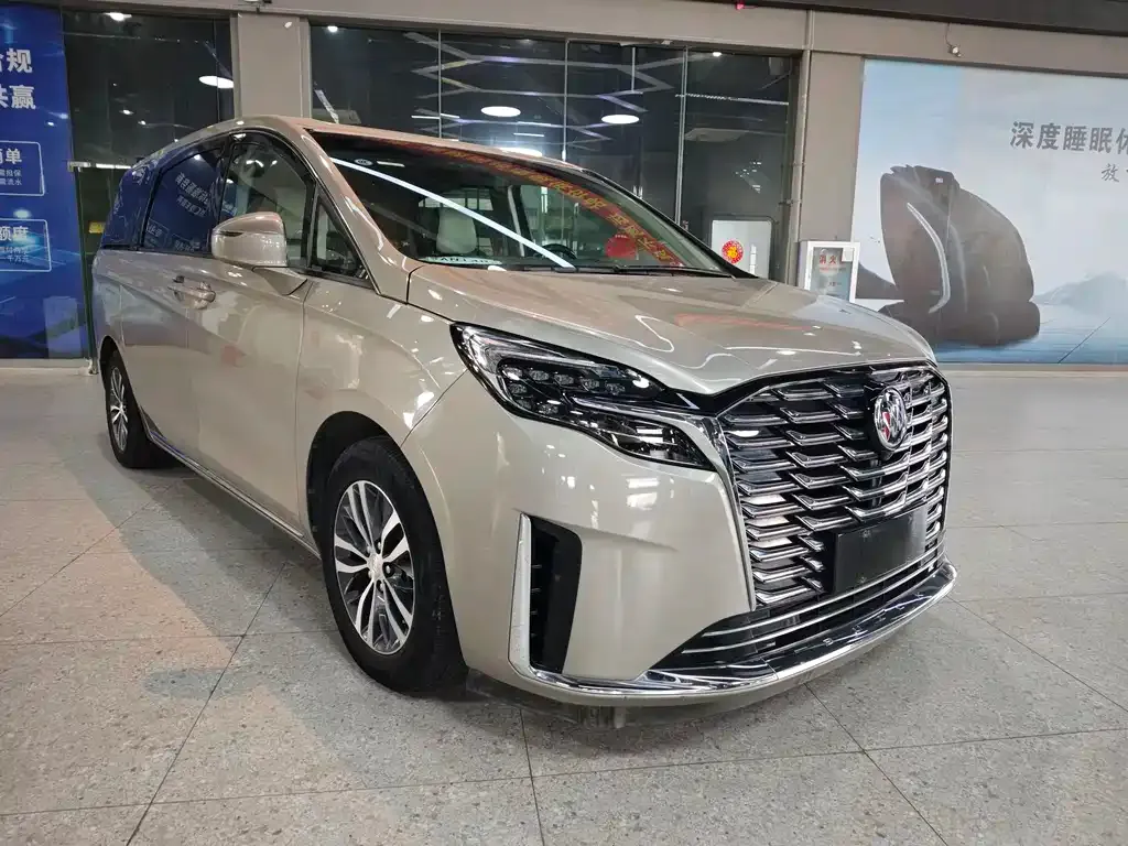 Buick GL8 2022 из CN, фото 2