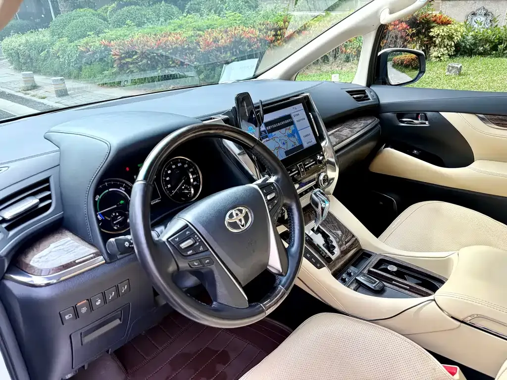 Toyota Vellfire 2021 из CN, фото 4