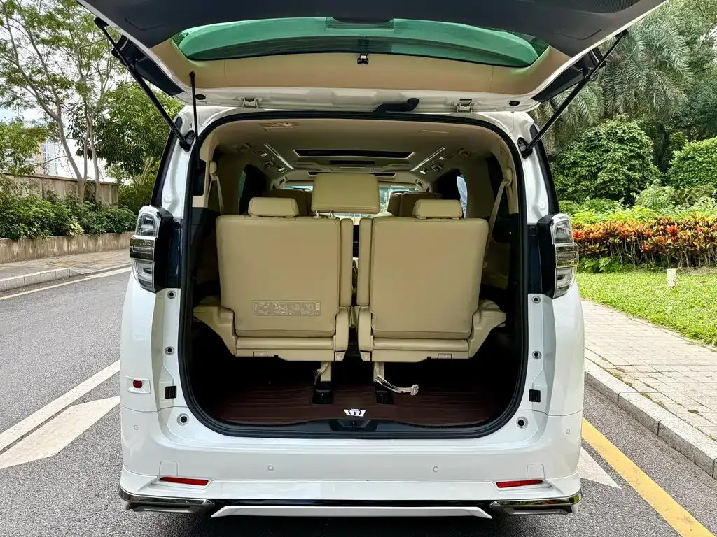 Toyota Vellfire 2021 из CN, фото 5