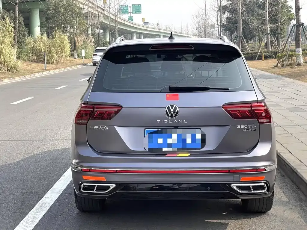 Volkswagen Tiguan L — фото 5