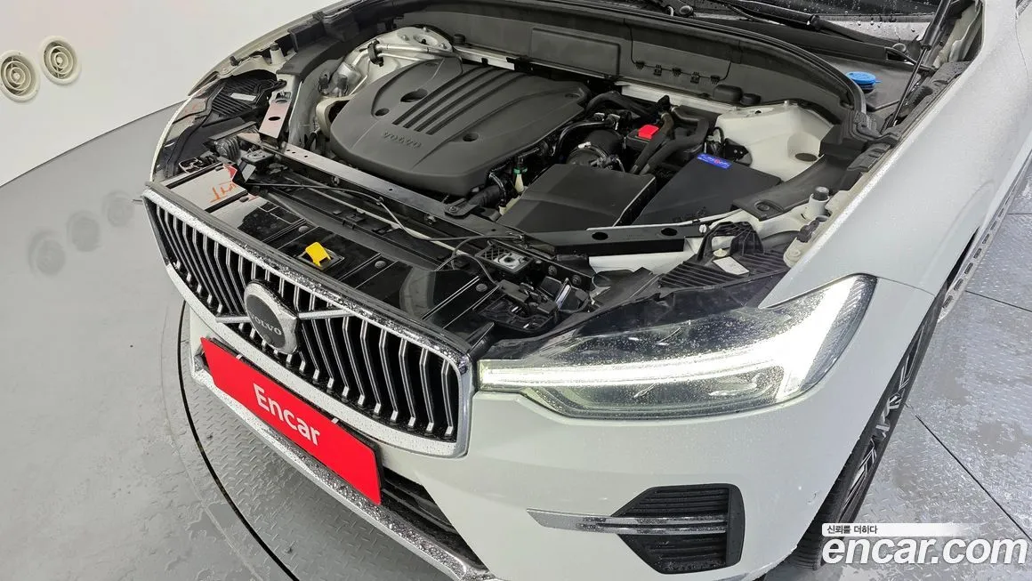 Volvo XC60 — фото 10