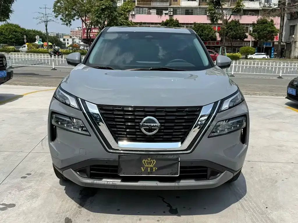 Nissan X-Trail — фото 8