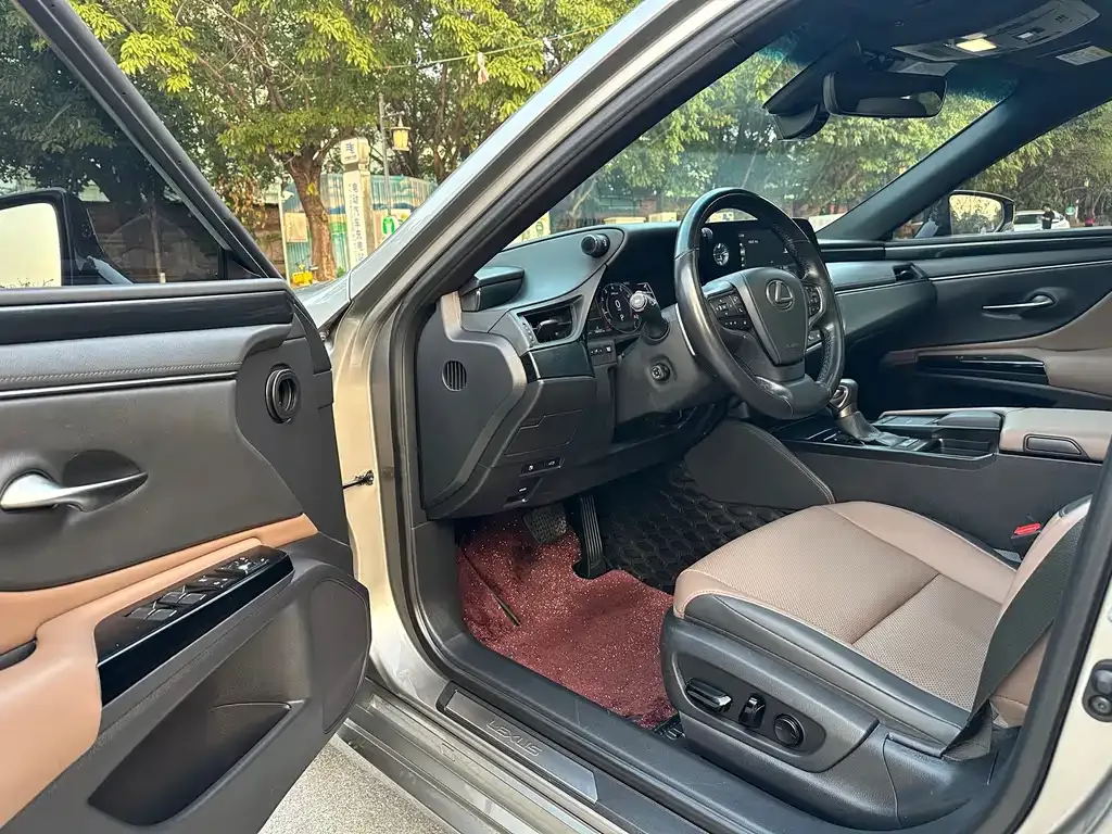 Lexus ES 2022 из CN, фото 4