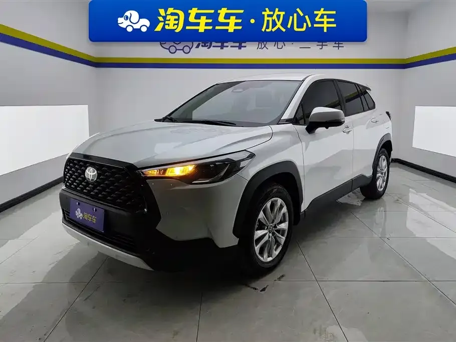 Toyota Corolla Cross 2024 из CN, фото 1