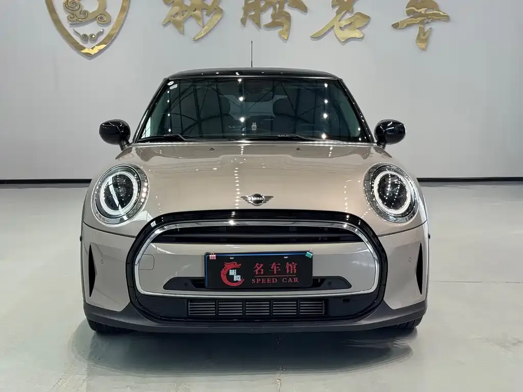 MINI Cooper (3-door) — фото 1