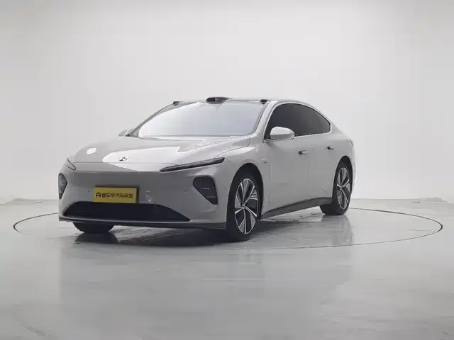 NIO ET7
