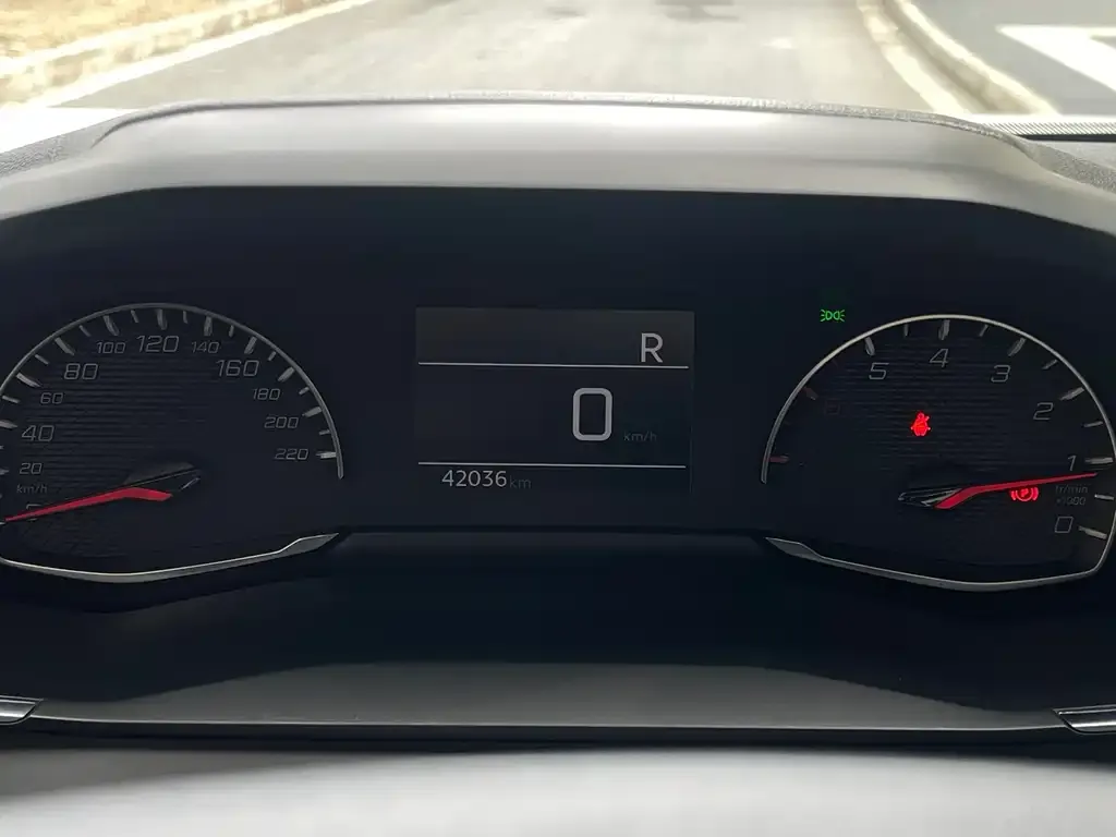 Peugeot 2008 2021 из CN, фото 2