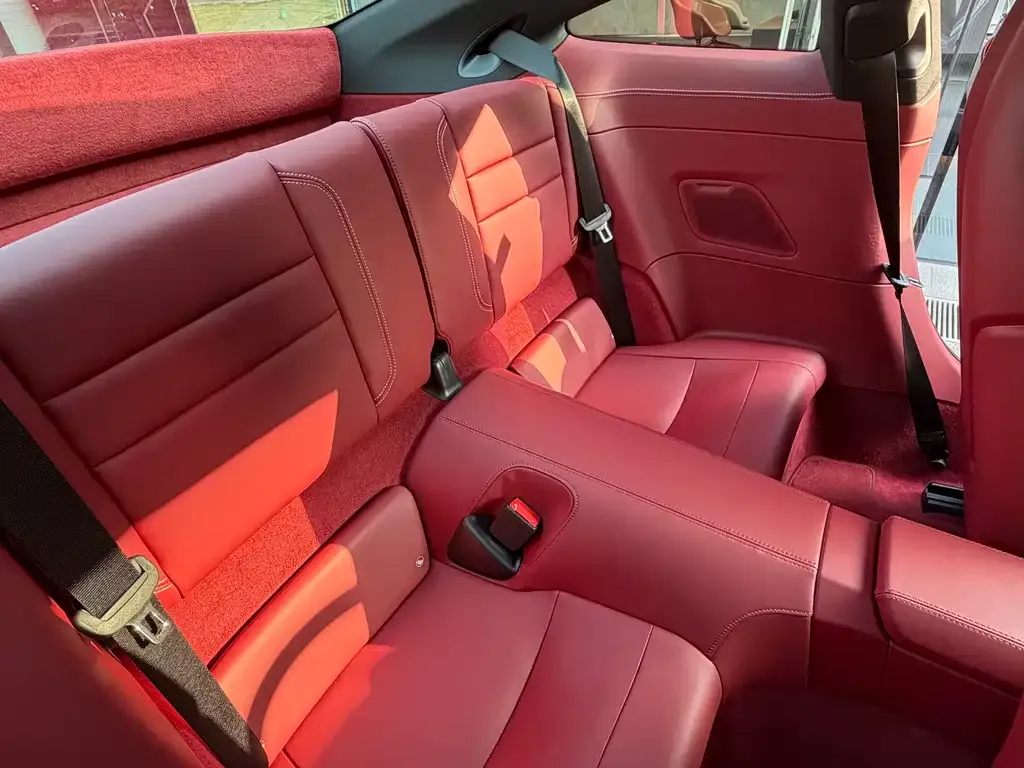 Porsche 911 2025 из CN, фото 5