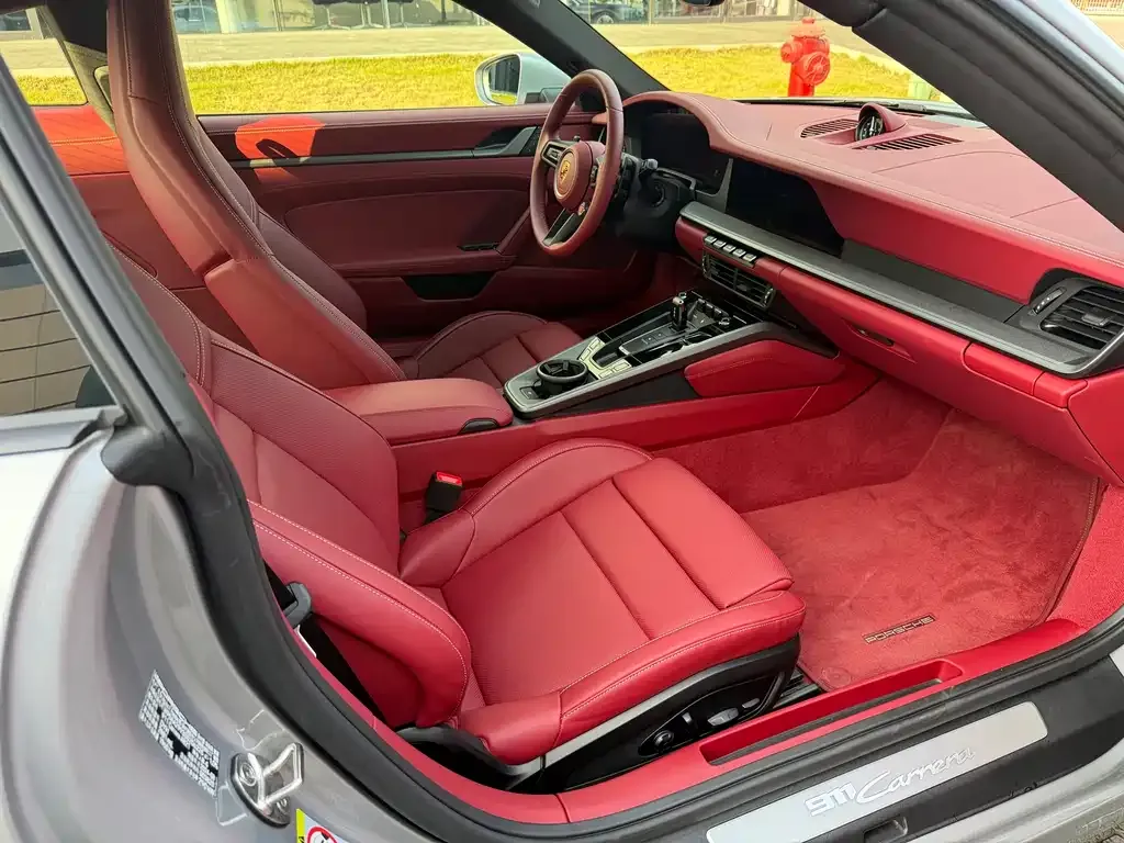 Porsche 911 2025 из CN, фото 9