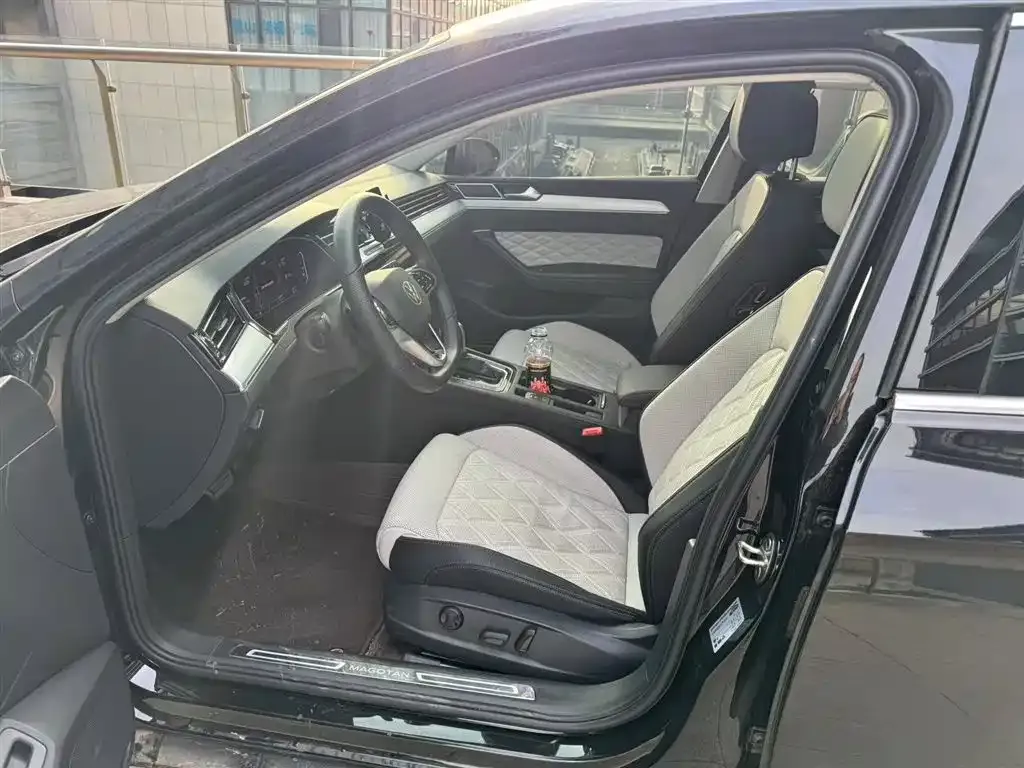 Volkswagen Magotan 2024 из CN, фото 3