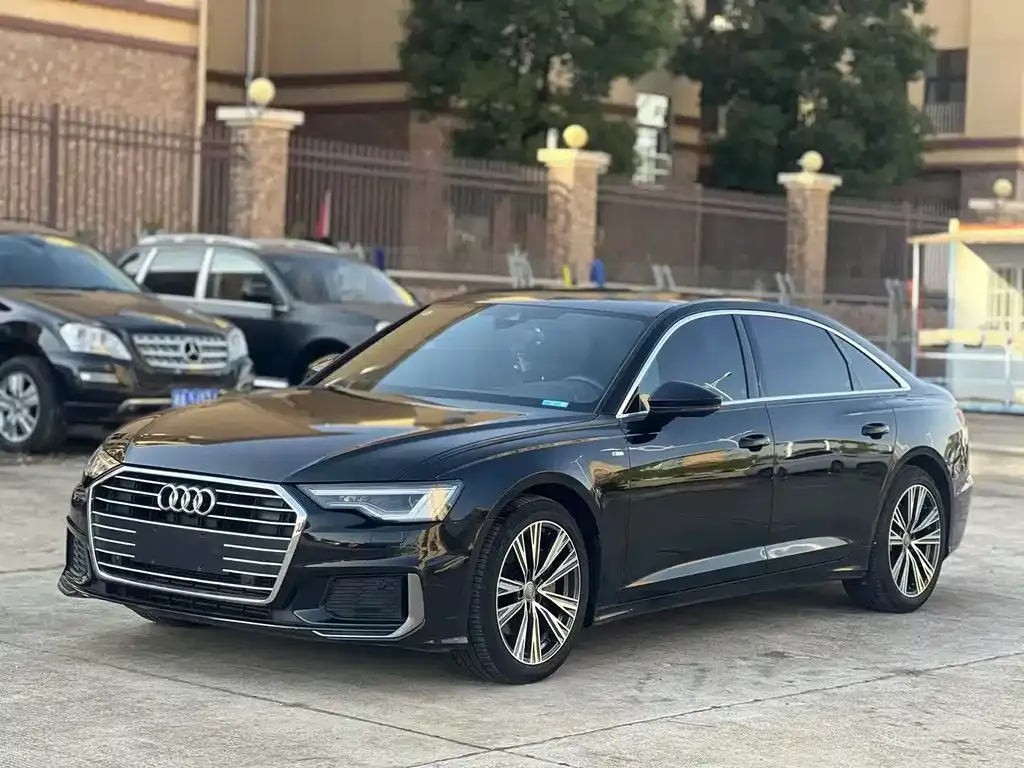 Audi A6L 2022 из CN, фото 1