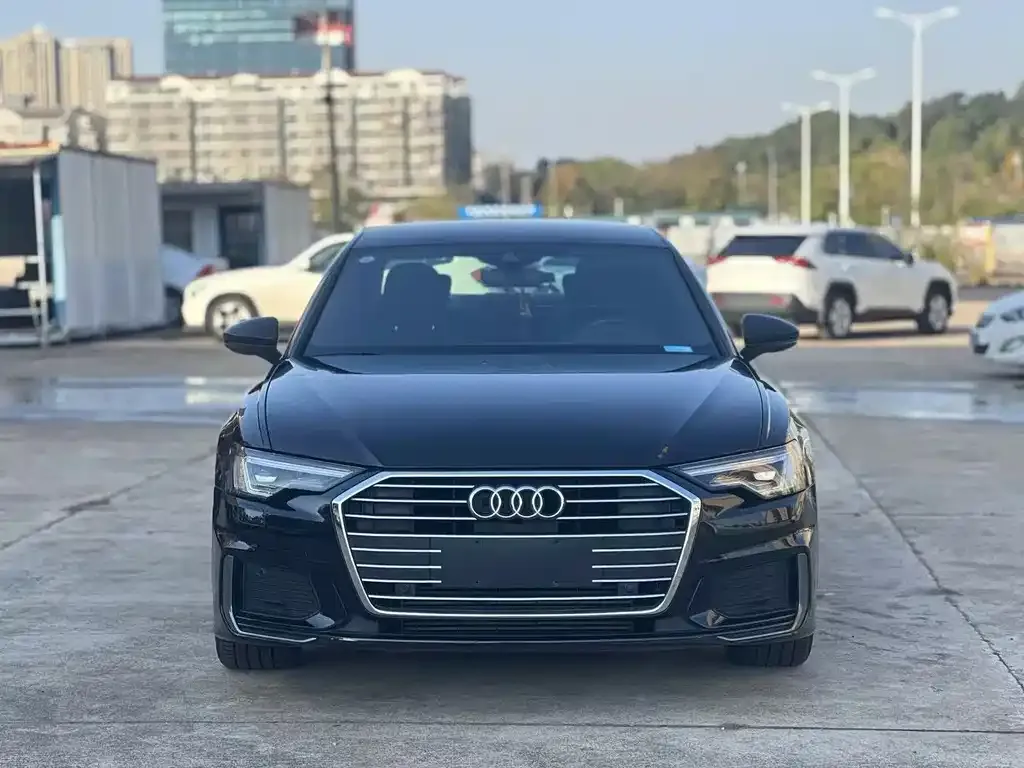 Audi A6L 2022 из CN, фото 6