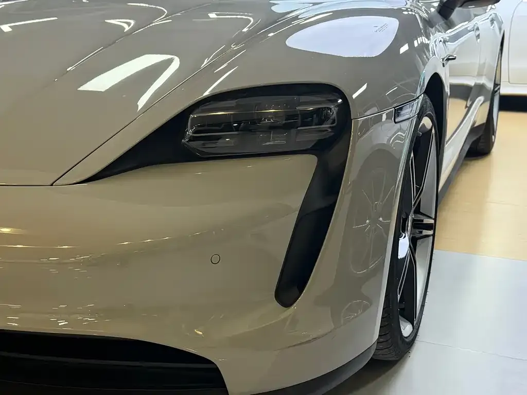 Porsche Taycan 2024 из CN, фото 2