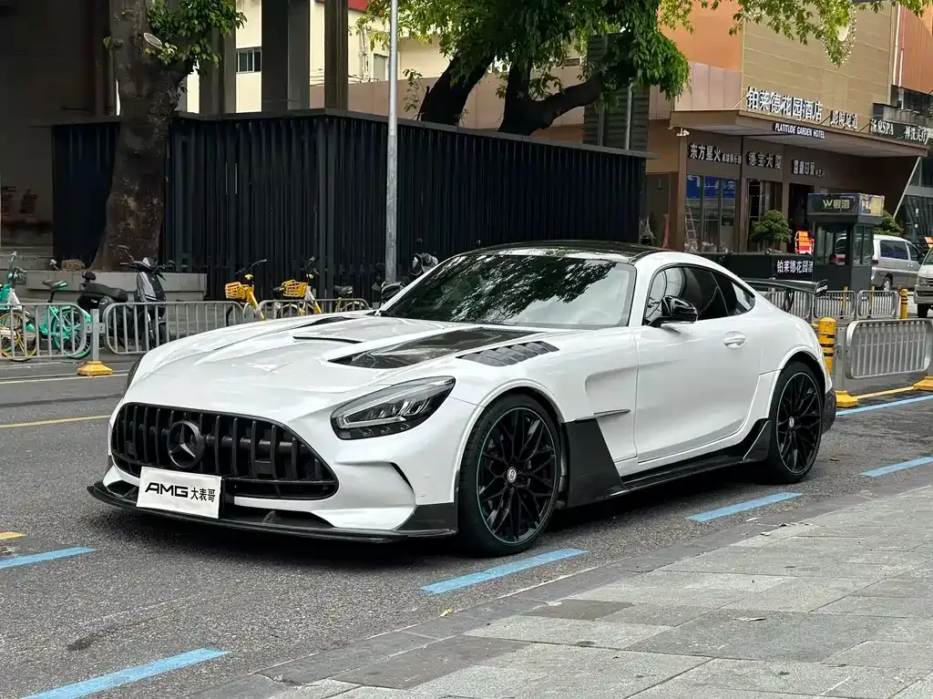 Mercedes-Benz AMG GT