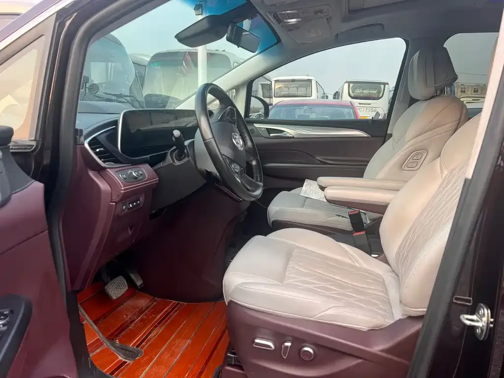 Buick GL8 2022 из CN, фото 9