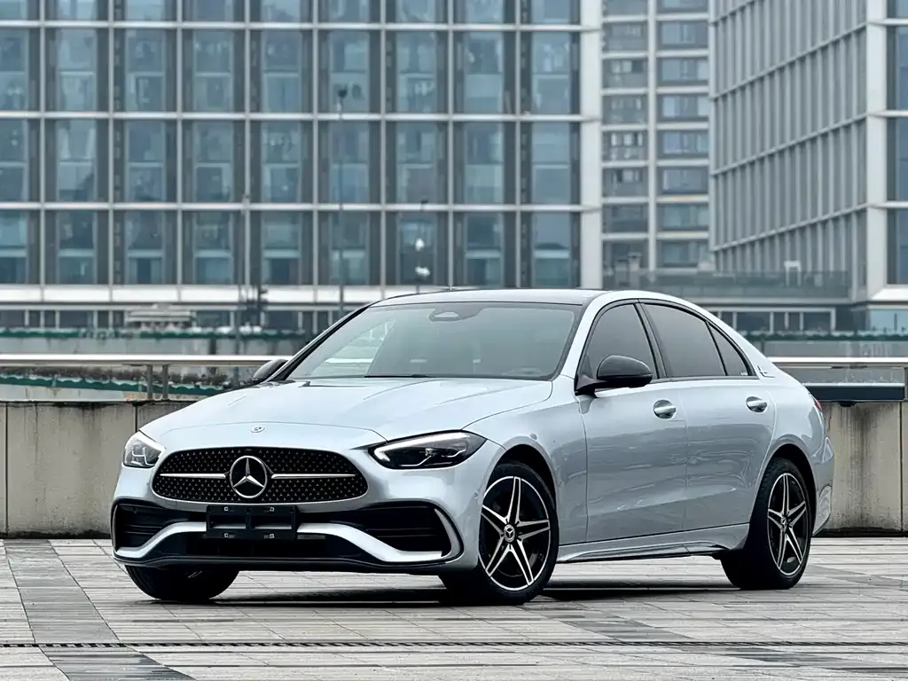 Mercedes-Benz C-Class — фото 1