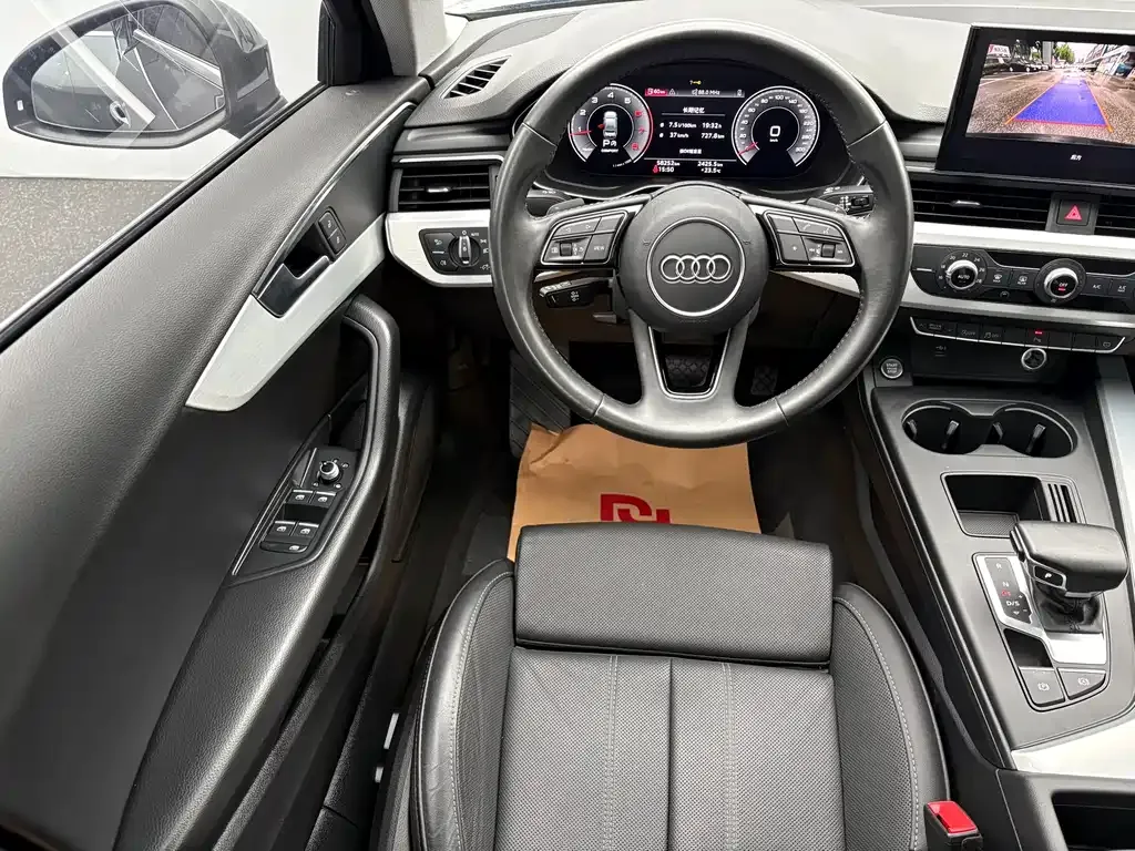 Audi A4L — фото 8