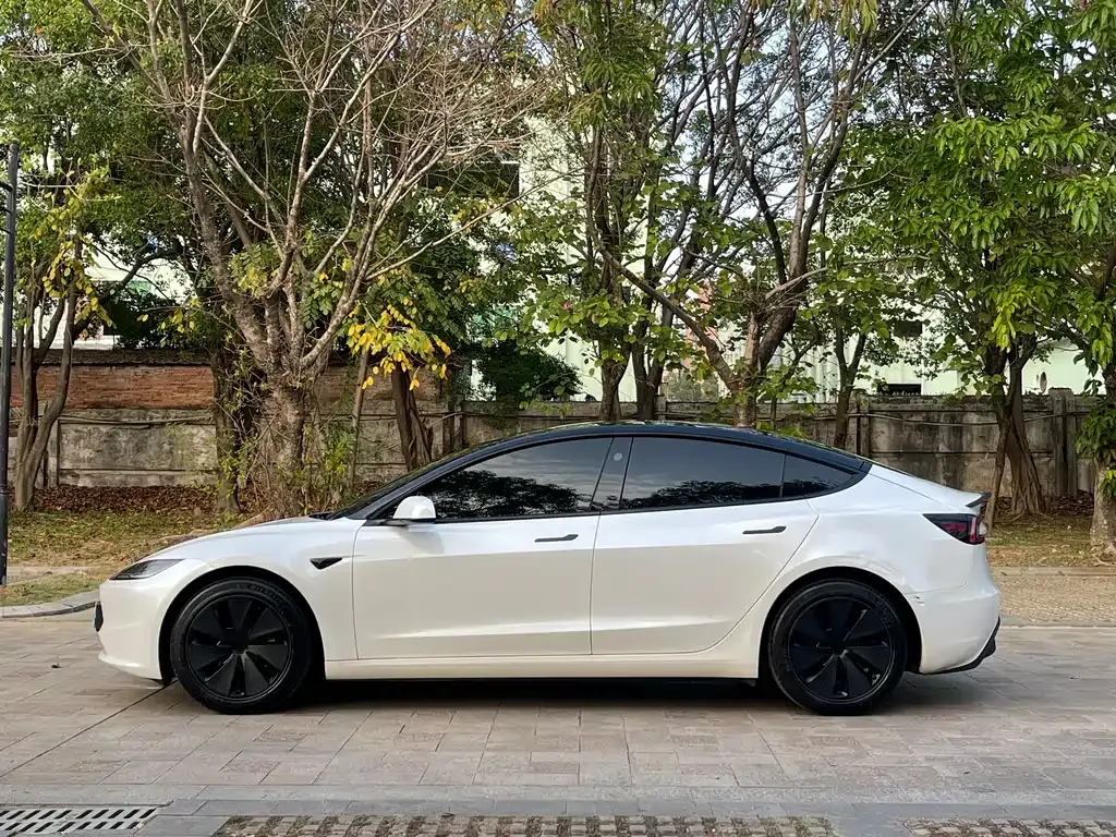 Tesla Model 3 2024 из CN, фото 10