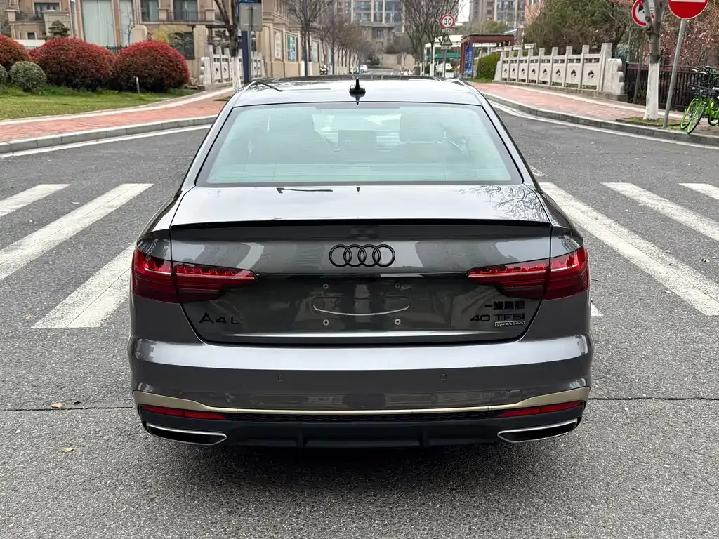 Audi A4L 2024 из CN, фото 10