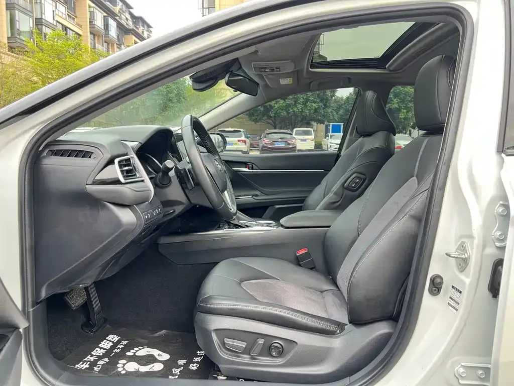 Toyota Camry 2022 из CN, фото 10