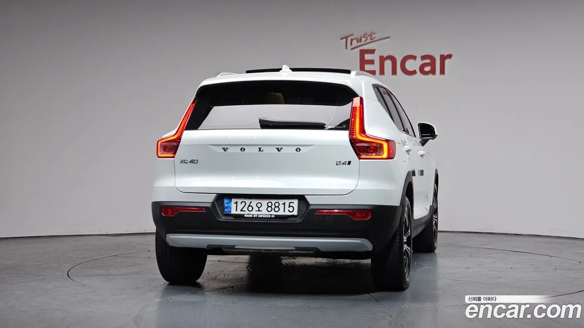 Volvo XC40 — фото 2