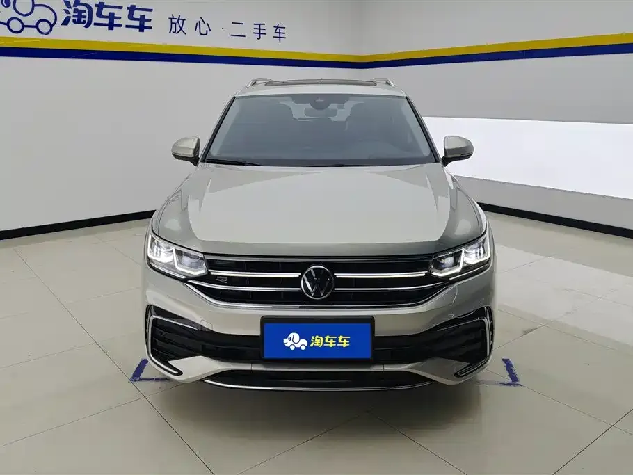 Volkswagen Tiguan L — фото 2