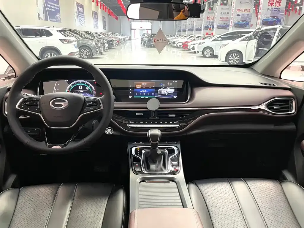 GAC Motor Trumpchi M6 — фото 3