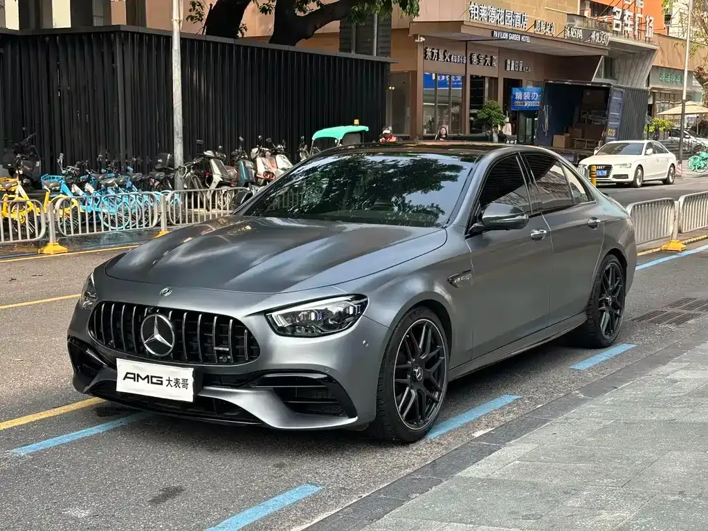 Mercedes-Benz E-Class AMG — фото 1