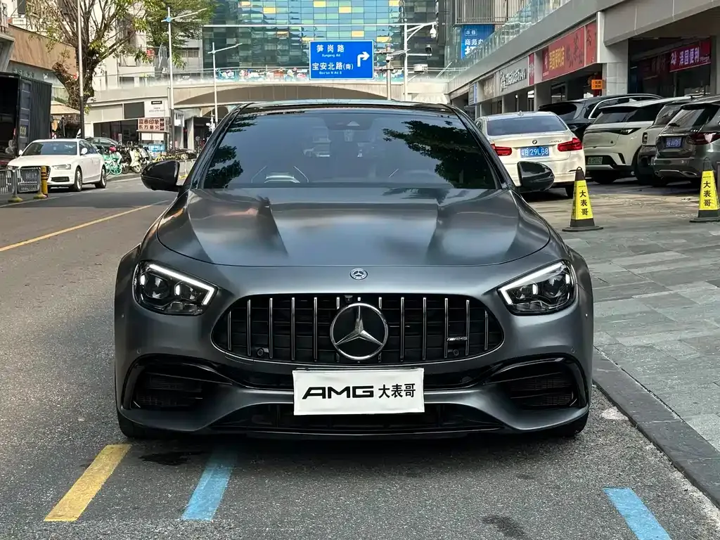 Mercedes-Benz E-Class AMG — фото 6