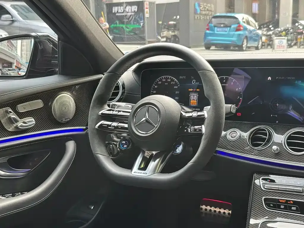 Mercedes-Benz E-Class AMG — фото 2
