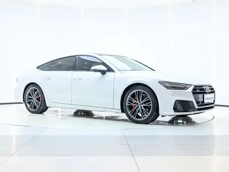Audi A7 — фото 7