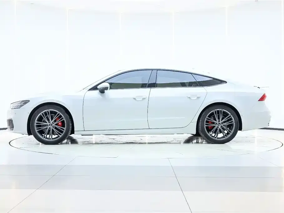 Audi A7 — фото 8