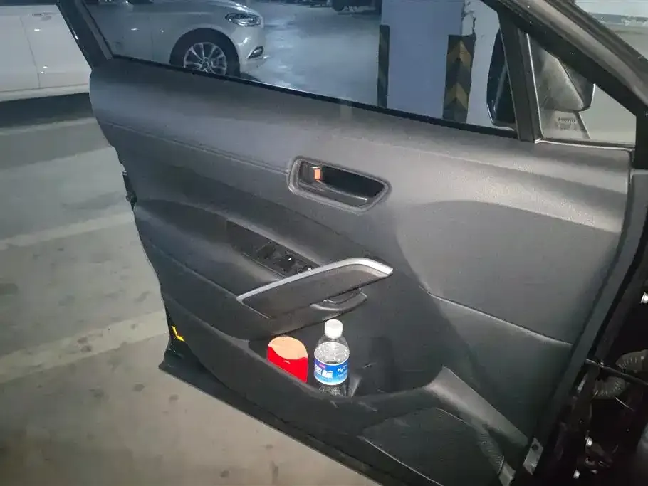 Toyota Corolla Cross 2025 из CN, фото 3