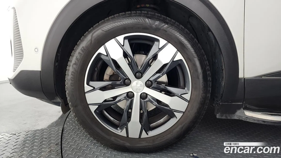 Peugeot 5008 2022 из KR, фото 6