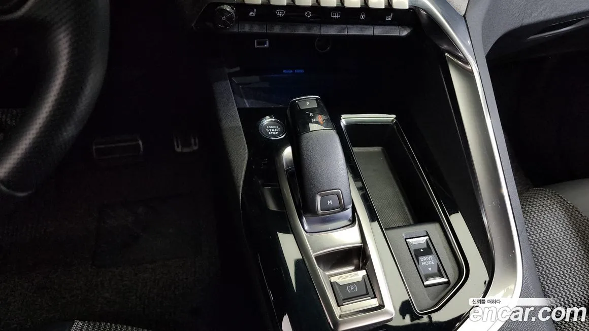 Peugeot 5008 2022 из KR, фото 3